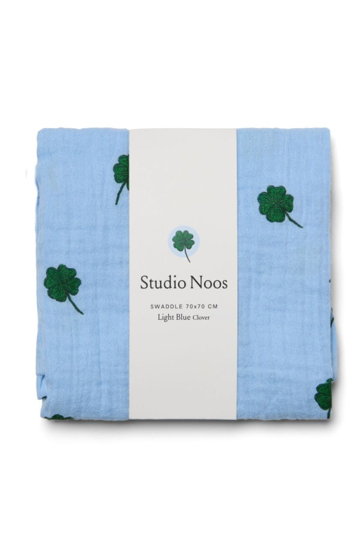 STUDIO NOOS - SWADDLE ZAVINOVAČKA Print Medium | Light Blue Clover