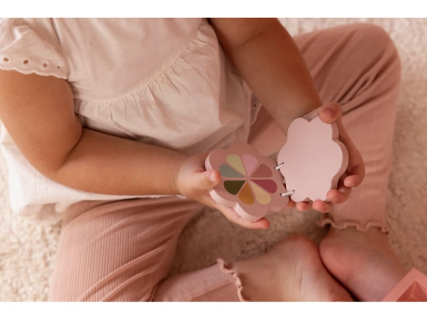 Toaletný stolík s príslušenstvom 6