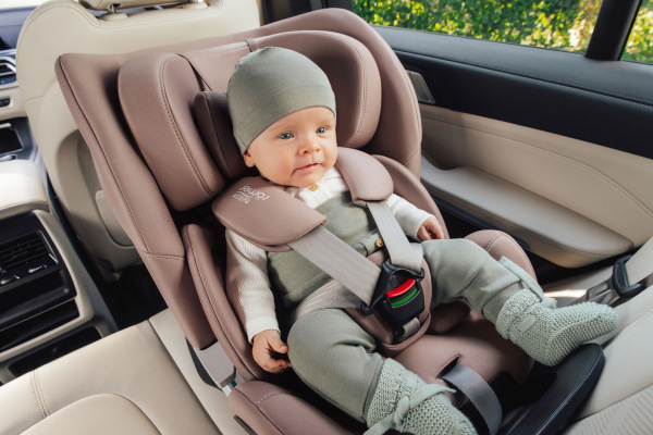 Otočná autosedačka od narodenia Swivel, Midnight Grey 14