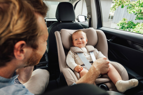 Autosedačka set Baby-Safe Pro + Vario Base 5Z + autosedačka Dualfix 5z Classic, Deep Grey 14