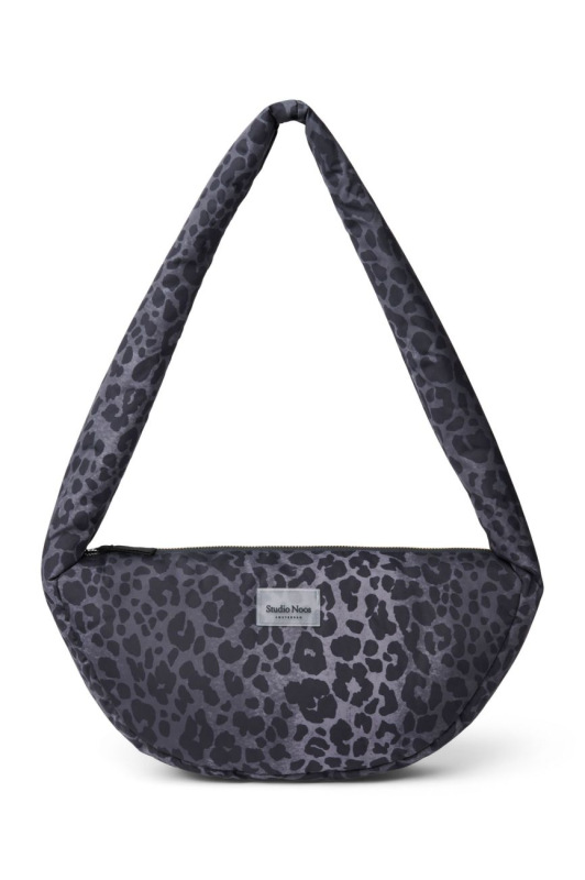 STUDIO NOOS - Puffy Mini Cross Body Bag | Leopard