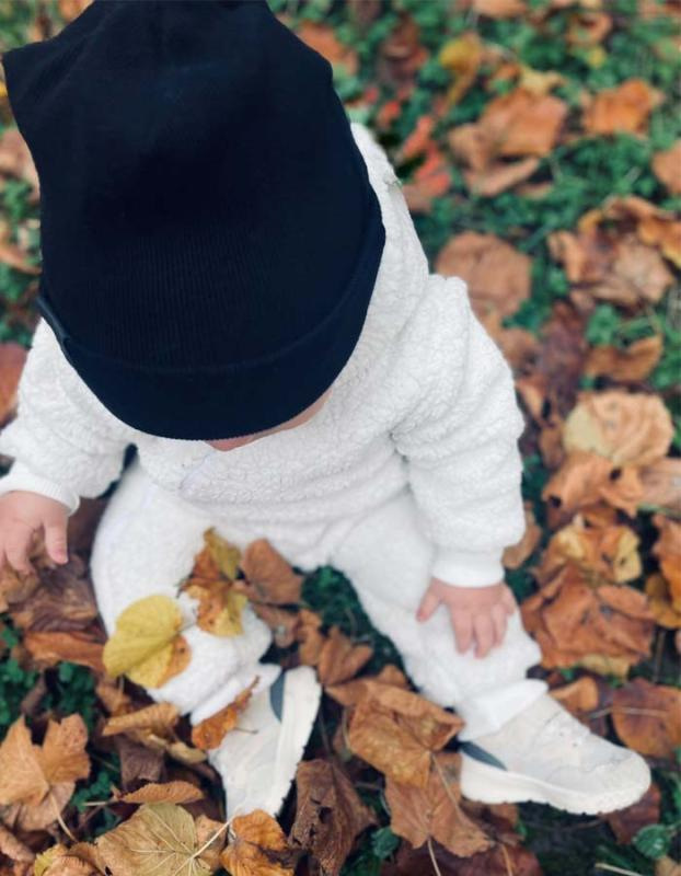 Bavlnená detská čiapka dvojvrstvová BySues - ČIERNA 2