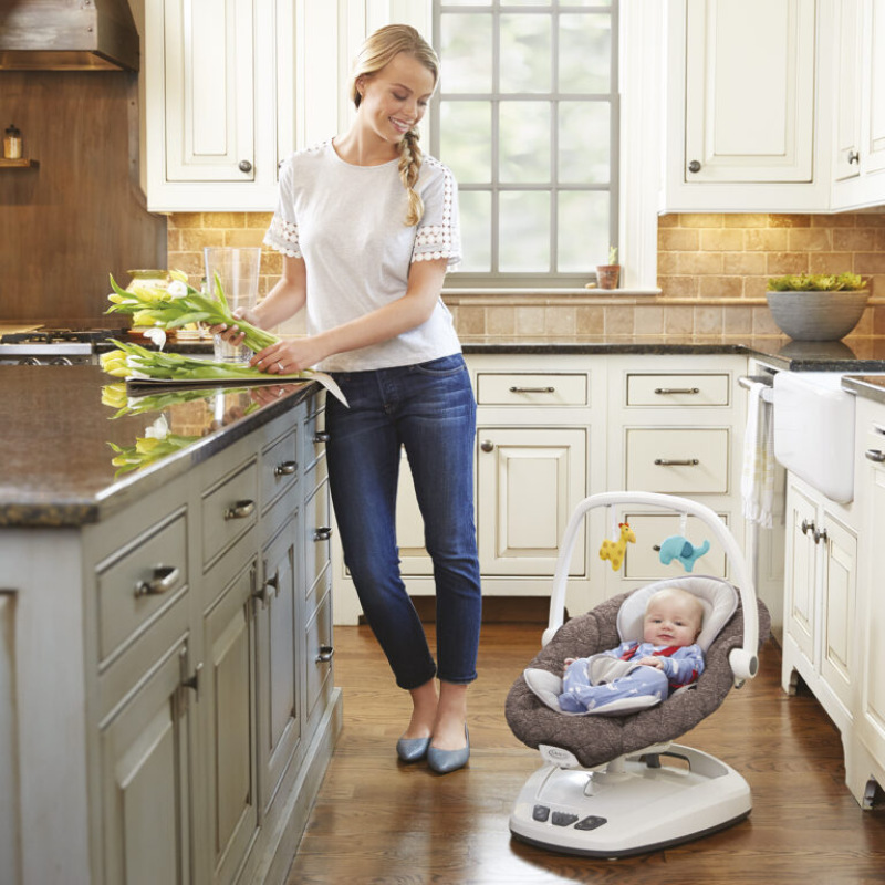 Graco Move with Me® stargazer 9