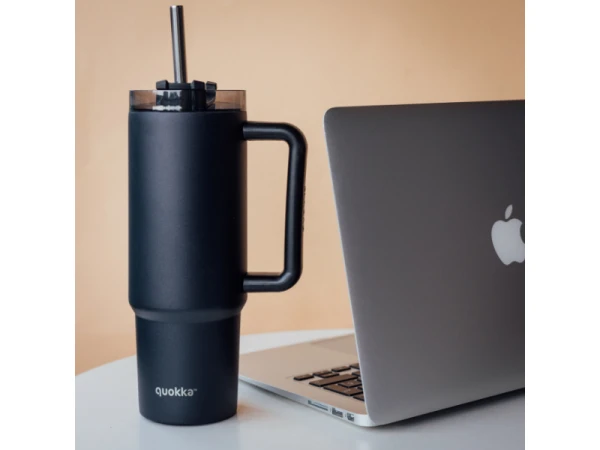 Nerezový termohrnček so slamkou Vibe Black 880 ml 1