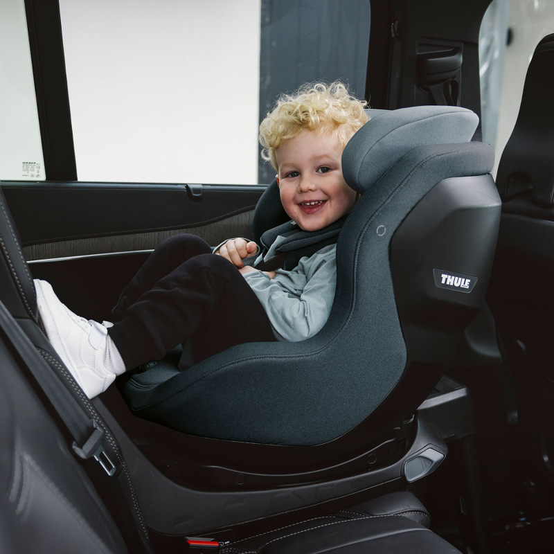 Thule autosedačka Elm i-size, Black 4