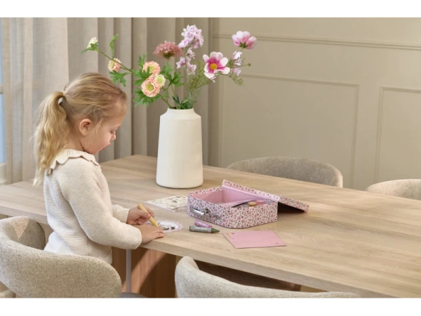 Kreatívna sada v kufríku Rosa 12
