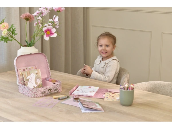 Kreatívna sada v kufríku Rosa 8