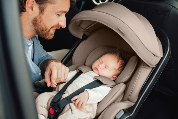 Autosedačka Baby-Safe Pro Vario Base 5Z Bundle Classic, Deep Grey 10