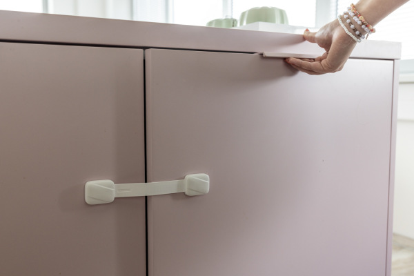 Zámok skrinky nastaviteľný 1ks, White 6