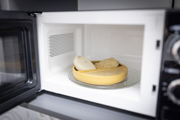 Silikónový delený tanier s prísavkou, Sand Beige 12