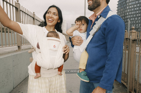 ERGOBABY | SLING - Upsie sling nosič - Pearl Grey 7