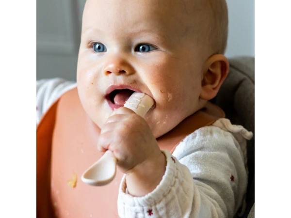 Prvé lyžičky silikónové 2 ks s puzdrom Clay Praline 4