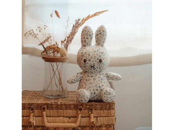 Králiček Miffy textilny Lucky Leaves 20 cm 4