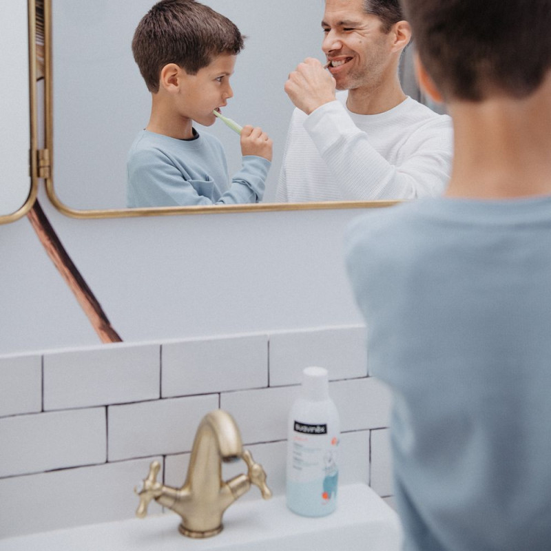 SUAVINEX | Detská ústna voda Junior s príchuťou jahody – 500 ml 5