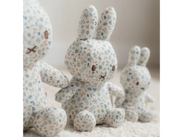 Králiček Miffy textilny Lucky Leaves 20 cm 3