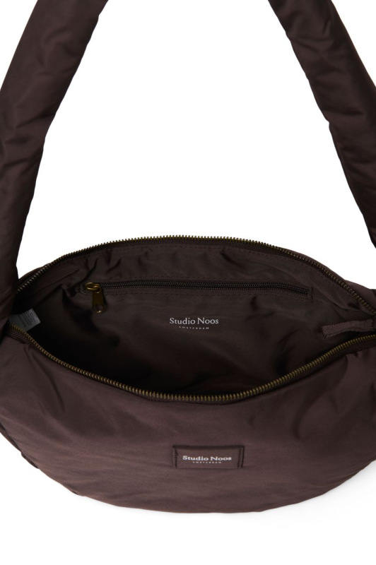 STUDIO NOOS - Puffy Mini Cross Body Bag | Brown 4