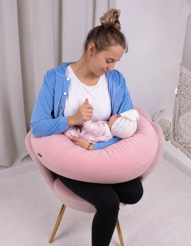 Vankúš na dojčenie Velvet - BABY PINK