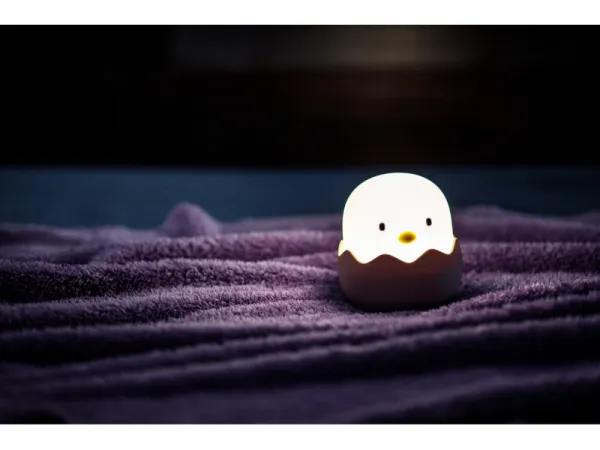 Nočné svetlo EGGY EGG 8