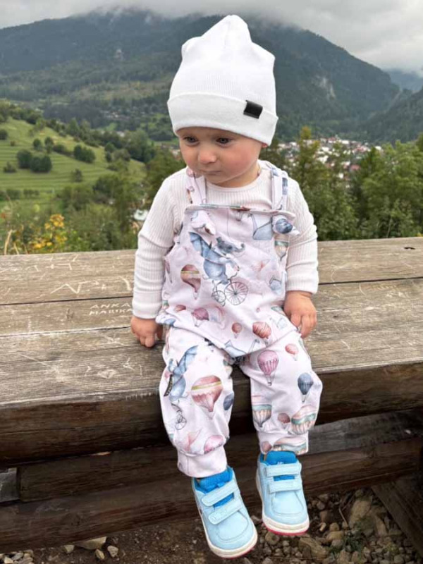 Bavlnená detská čiapka rebro -BIELA. 1
