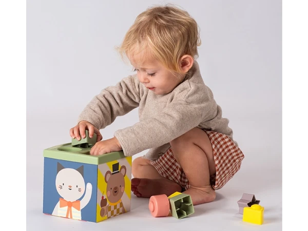Box s aktivitami Play & Discover 2