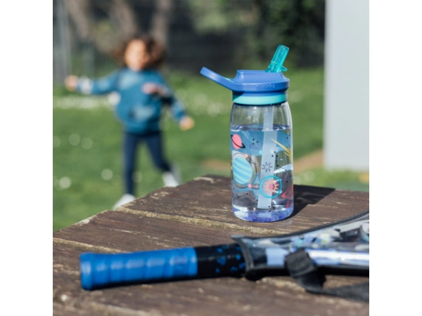 Plastová fľaša s náustkom Glow Kids Space 580 ml 1