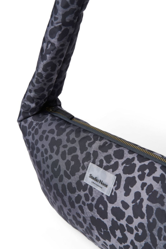STUDIO NOOS - Puffy Mini Cross Body Bag | Leopard 3