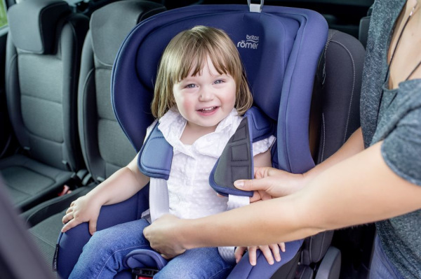 Autosedačka Trifix 2 i-size, Night Blue 6