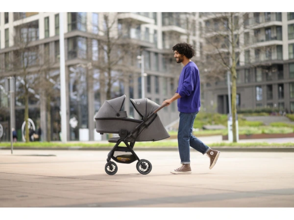 Soho kočík Essential Graphite 20