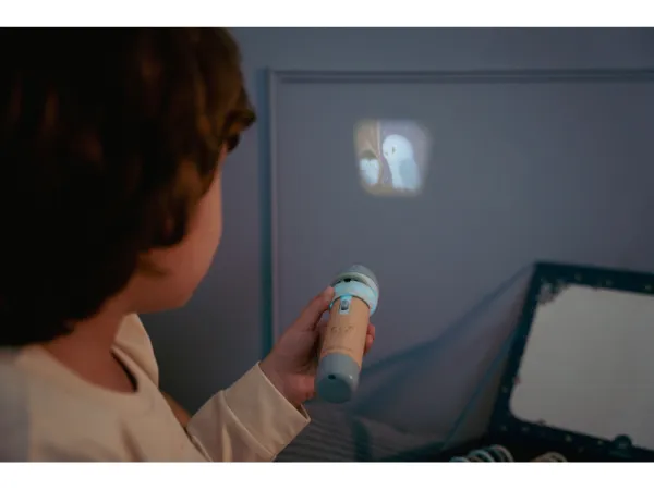 Detský rozprávkový projektor Little Dutch Blue 6