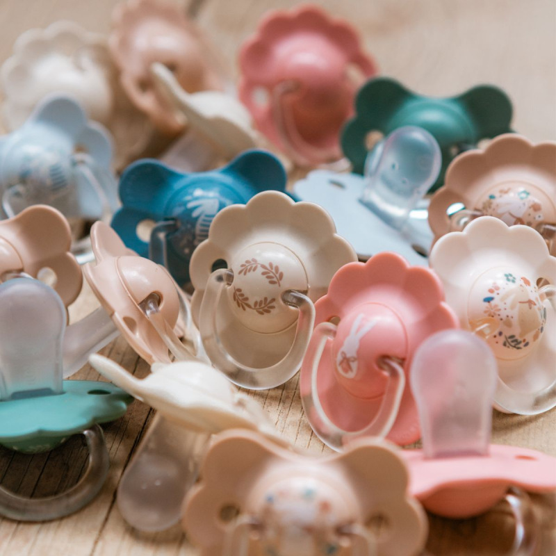 SUAVINEX | Cumlík SX PRO fyziologický WONDERLAND NEW 6/18m - tmavoružový králik 5