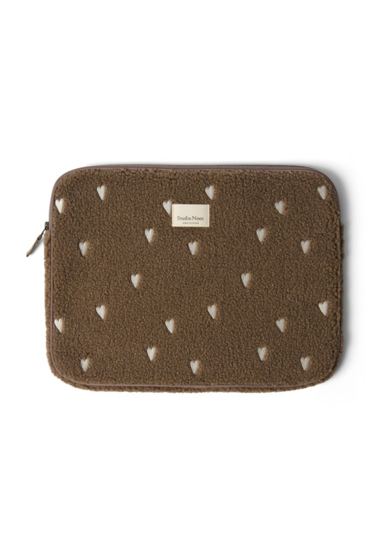 STUDIO NOOS - Teddy Hearts OBAL na Laptop 15´| Brown Hearts 1