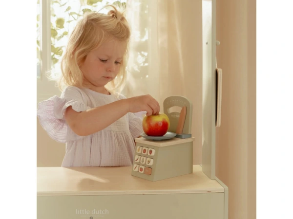 Kuchynská váha drevená 4