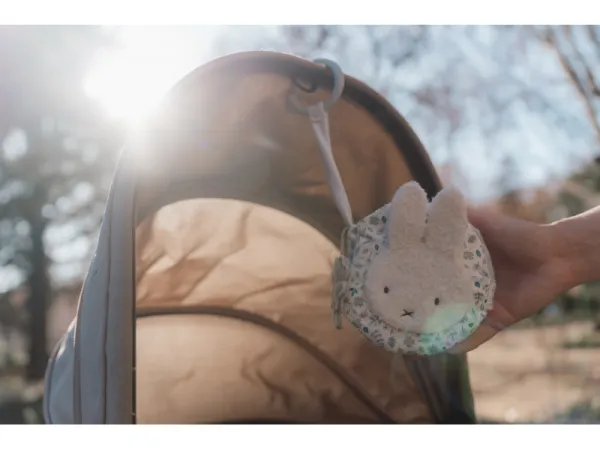 Závesná textilná knižka králiček Miffy Lucky Leaves 13
