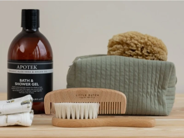 Detský hrebeň a kefa drevená 3