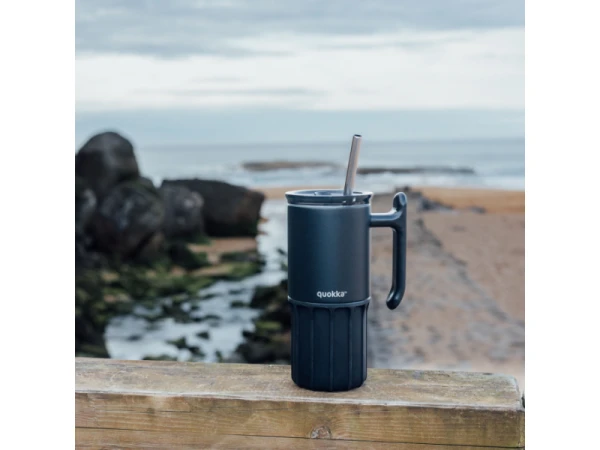 Nerezový termohrnček so slamkou Umi Black 720 ml 1