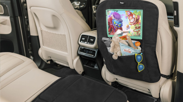 Ochrana sedadlá pod autosedačku s vreckom na tablet 9