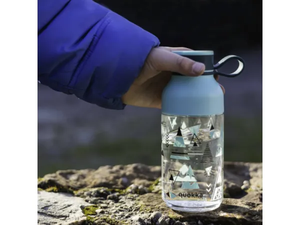 Plastová fľaša pre deti od 3 rokov s pútkom