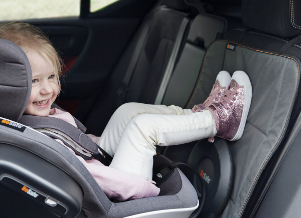 BeSafe car seat protector 2