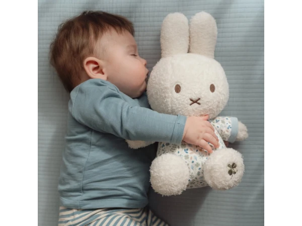 Králiček Miffy Lucky Leaves 30 cm 2