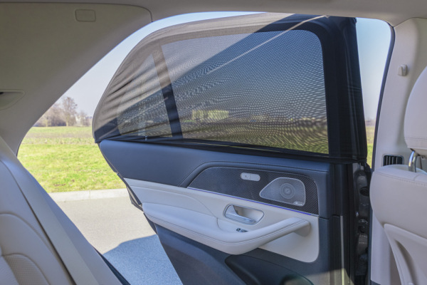 Slnečná clona do auta nasunovací L, Black 4