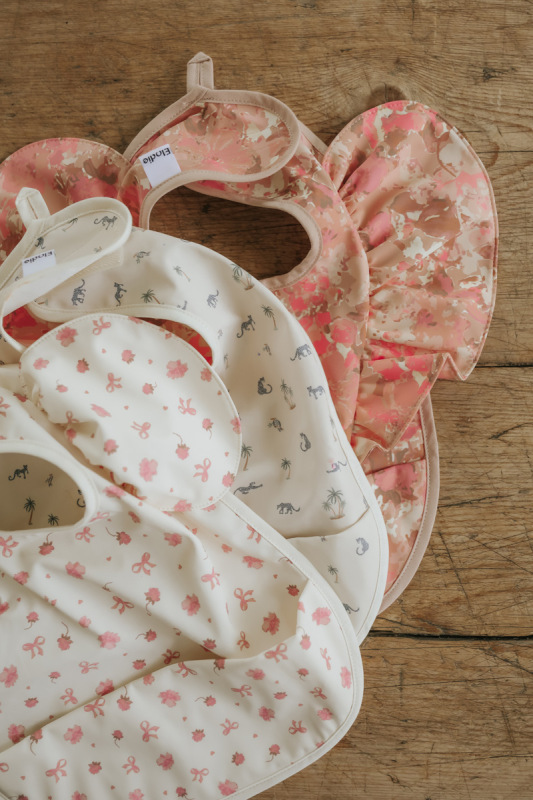 ELODIE DETAILS Podbradník Petit River Rose 3