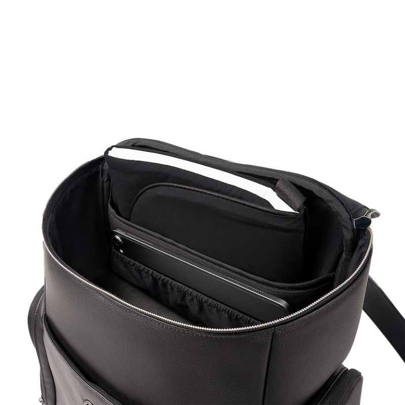 Nuna essential bag caviar 2