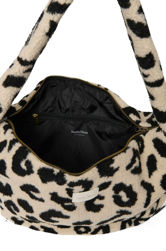 STUDIO NOOS - Teddy Cross Body Bag | Holy Cow 3