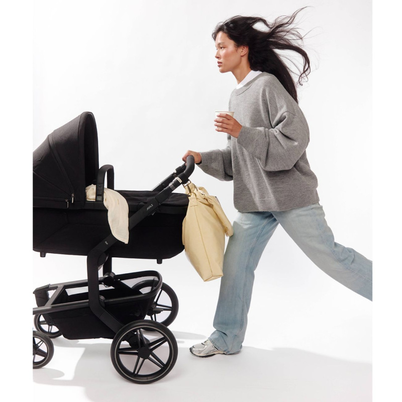 STUDIO NOOS - Leather MOM BAG | Butter Yellow 5