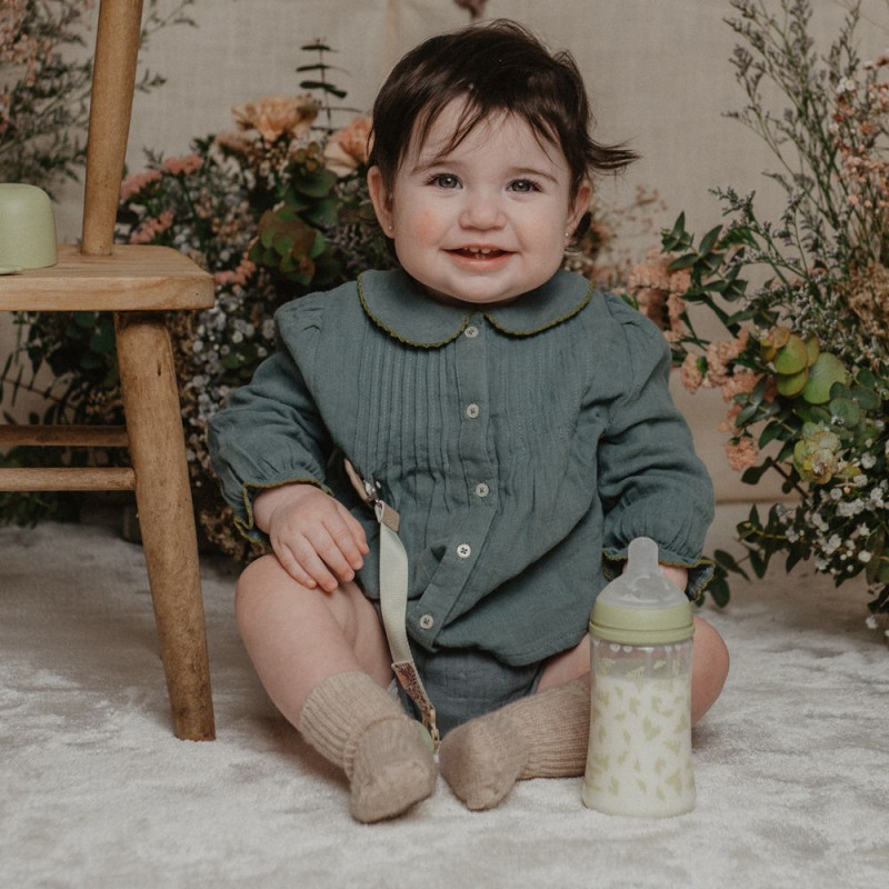 SUAVINEX | Dojčenská fľaša POETRY 270ml FYZIOL PRŮTOK M - zelená 1