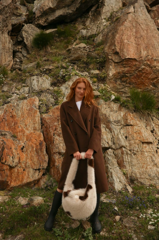 STUDIO NOOS - Faux Fur Cross Body Bag | Holy Cow 1