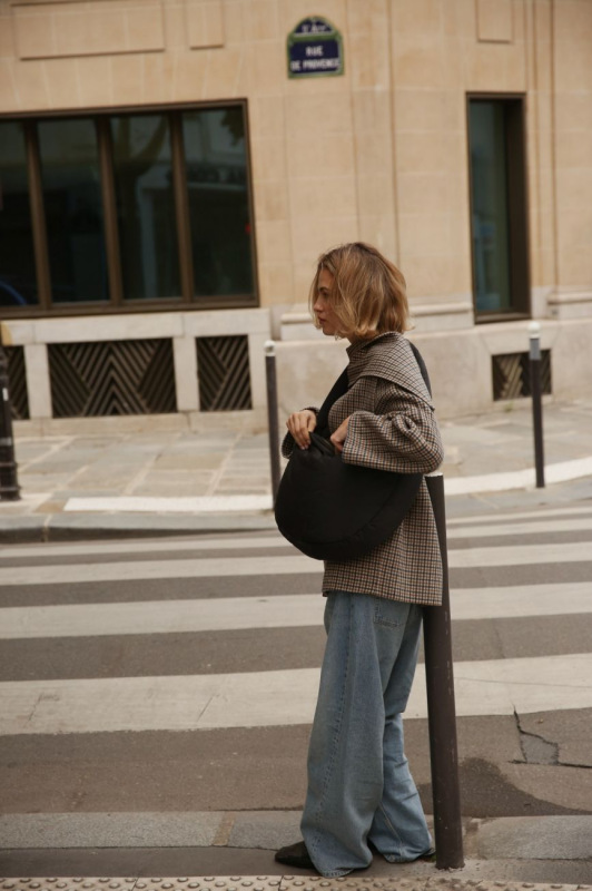 STUDIO NOOS - Puffy Cross Body Bag | Black 1