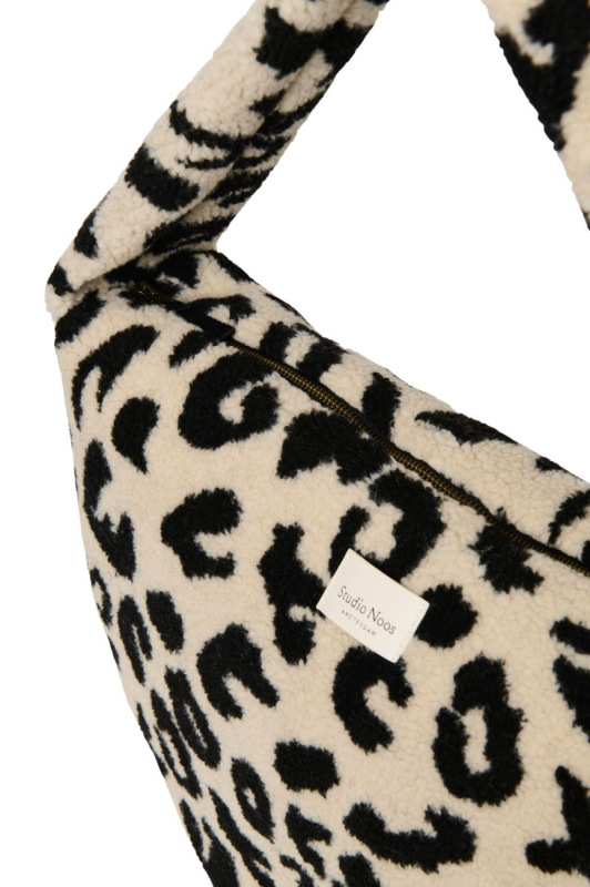 STUDIO NOOS - Teddy Cross Body Bag | Holy Cow 5