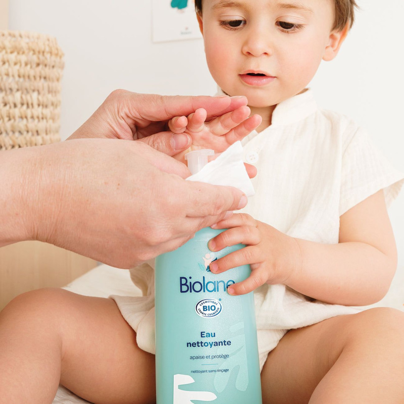 BIOLANE Certifikovaná Bio organická detská čistiaca voda 500ml 1