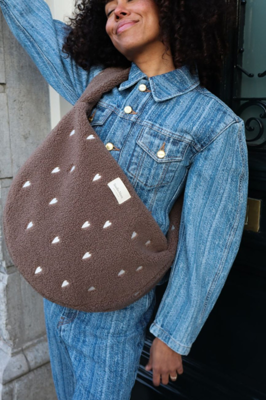 STUDIO NOOS - Teddy Cross Body Bag | Brown Hearts 1